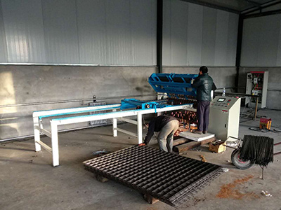 橋梁隧道網焊網機